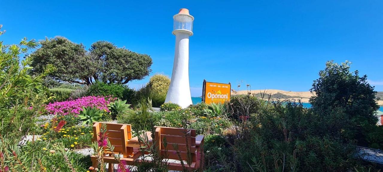 Opononi Lighthouse Motel Bagian luar foto