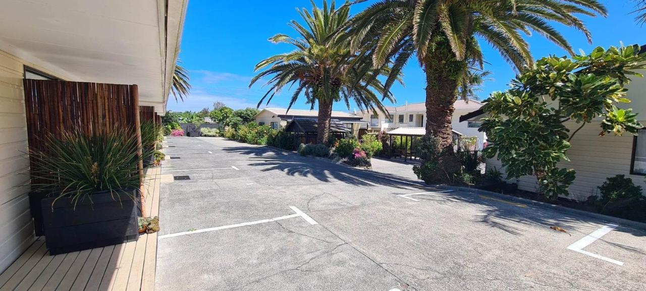 Opononi Lighthouse Motel Bagian luar foto