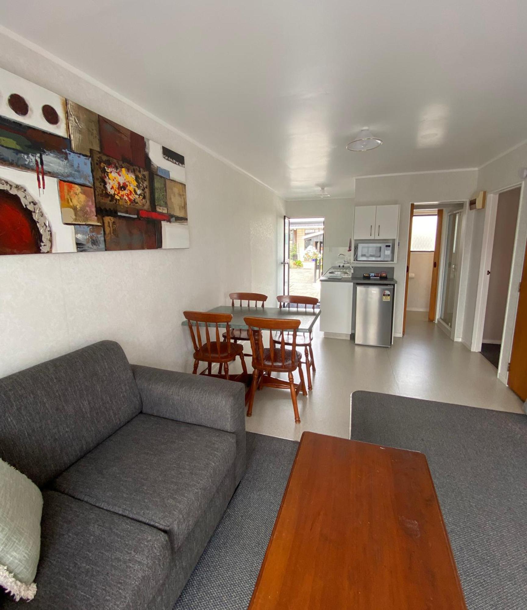 Opononi Lighthouse Motel Bagian luar foto